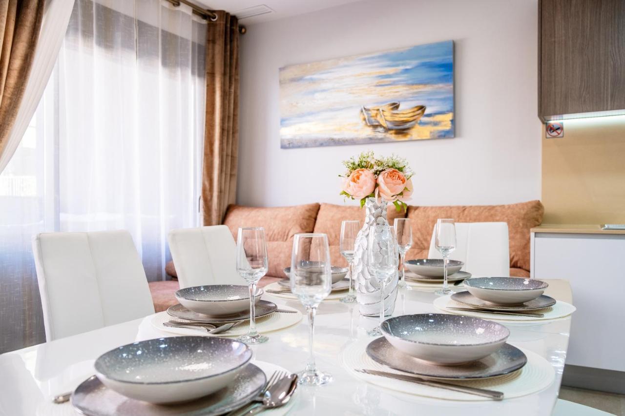 New 2020 Residencial Aqua Beach -Apartment Torrevieja Center Exteriör bild
